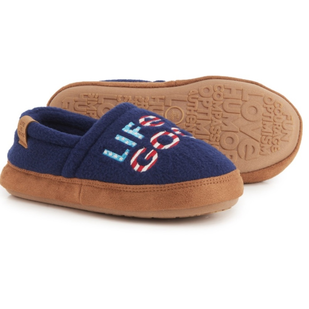 NWT Kids Embroidered USA Flag Logo Slippers 🇺🇸